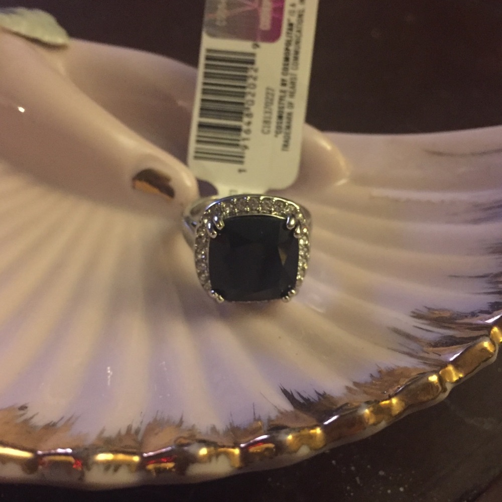 ✨ Crystal Cocktail Ring NWT ✨